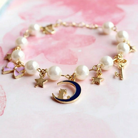Jewelry - Sailor moon frux pearl charm bracelet